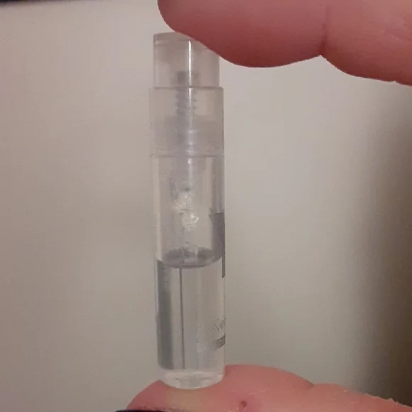 Yves Saint Laurent Black and Blue Eau de Toilette FREE if bundled! - Picture 3 of 3